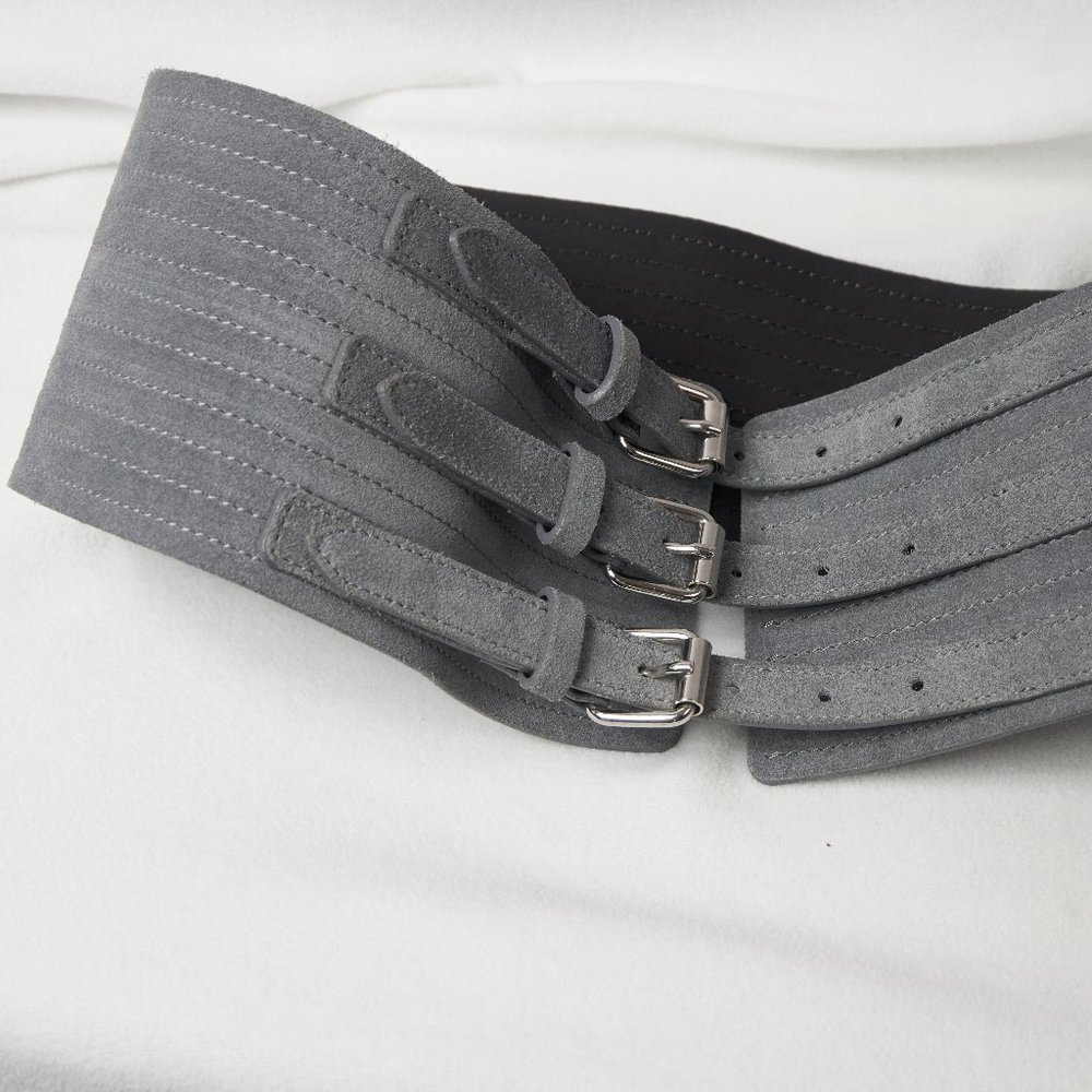 KENNETH COLE *LEATHER TRIPLE BELT* SZ M